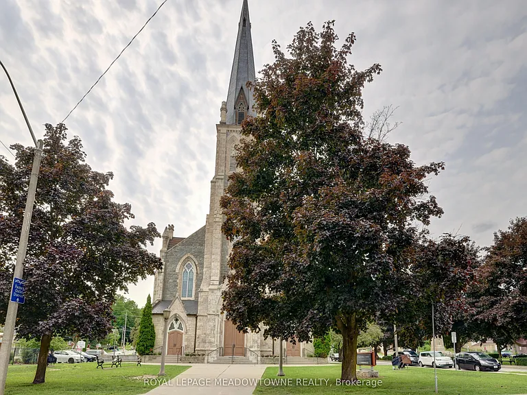 15 Glebe St #1304 — Photo 46