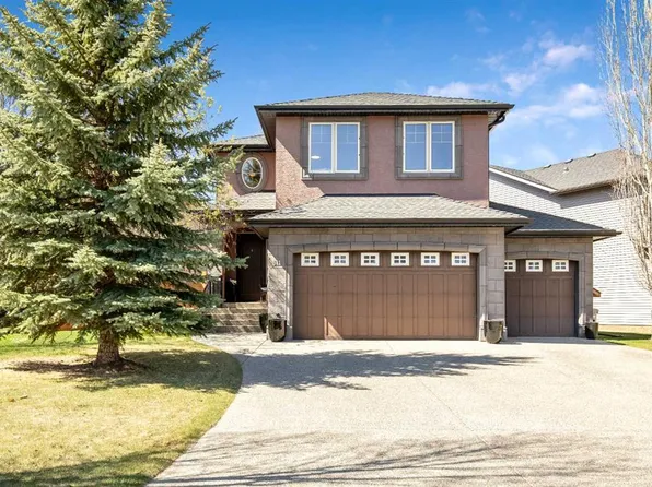 611 E Montgomery Close SE, High River, AB T1V 0B7