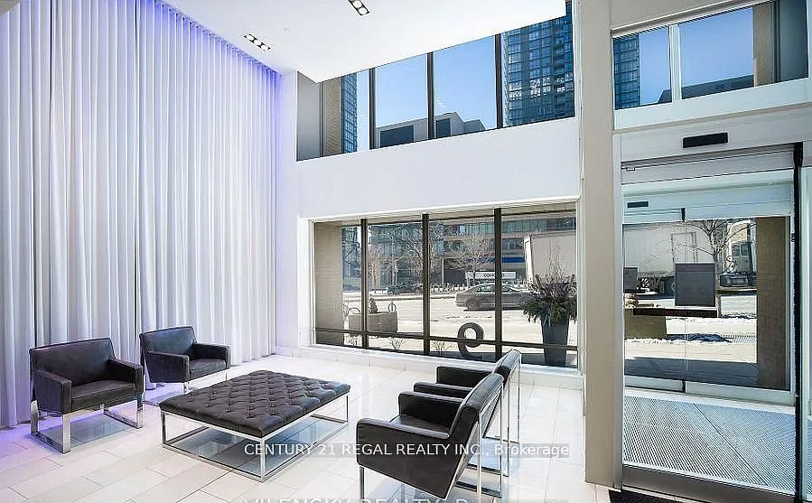 Building Photo - 9 Spadina Ave #312