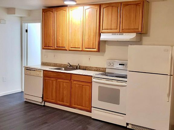 Well-equipped kitchen.