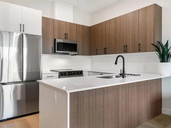 2770 Winster Rd #513, Langford, BC V9B 3P6