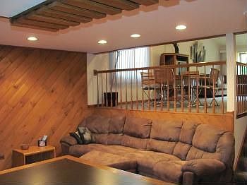 2nd image of 5546 Maple Ln
