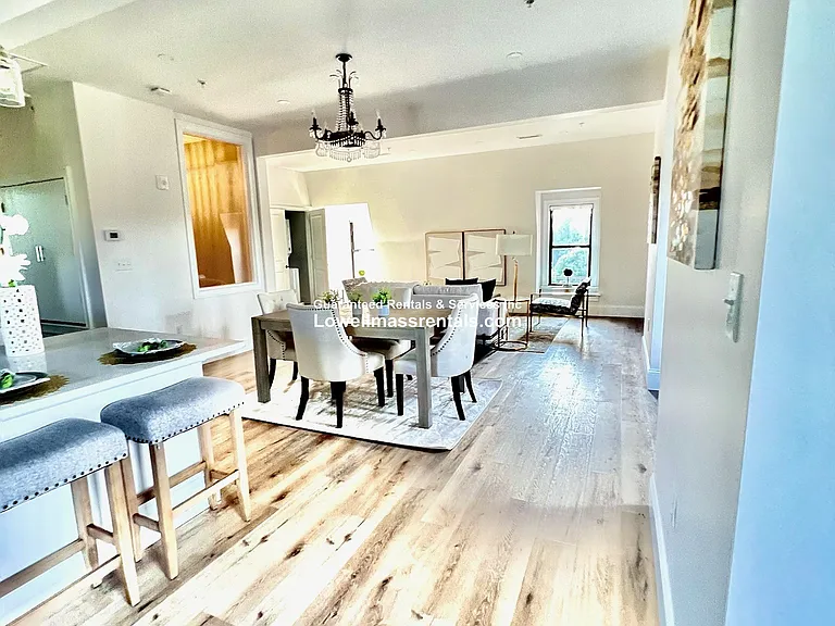 353 Pawtucket St #301 — Photo 5