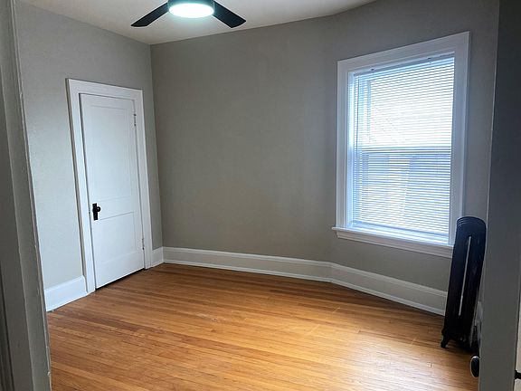 5th image of 2611 N Stowell Ave #D