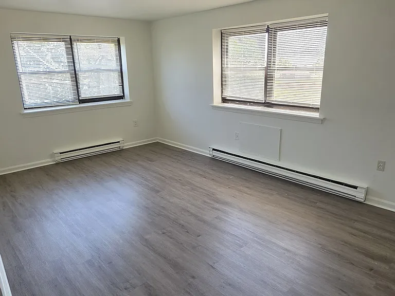 832 Atlantic St #3A — Photo 2
