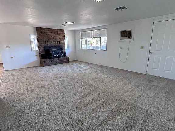 4th image of 2050 Harrigan Rd