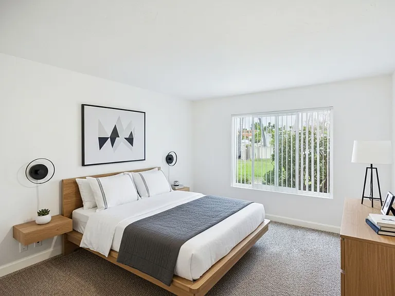 237 Diamond Way #102 — Photo 2