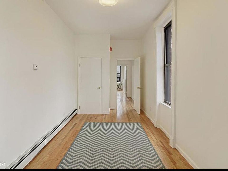 2nd image of 95 Verona St APT 1