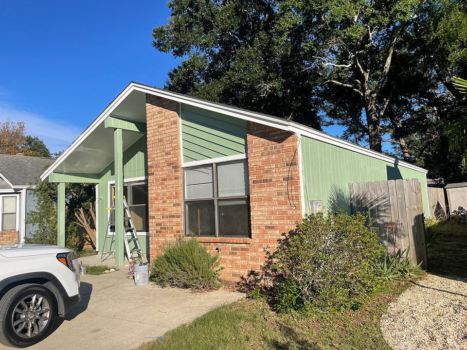 1st image of 3020 Pickford Pl