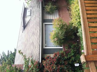 1706 NE 77th St, Seattle, WA 98115