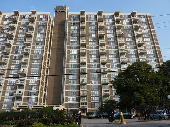 2nd image of 3600 Conshohocken Ave APT 1106