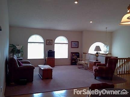 3rd image of 2460 Bonny Ln