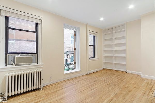 1st image of 128 E 37th St APT 5