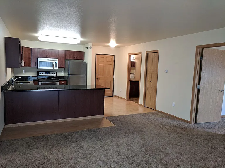 West Lake III Apartments — Photo 53