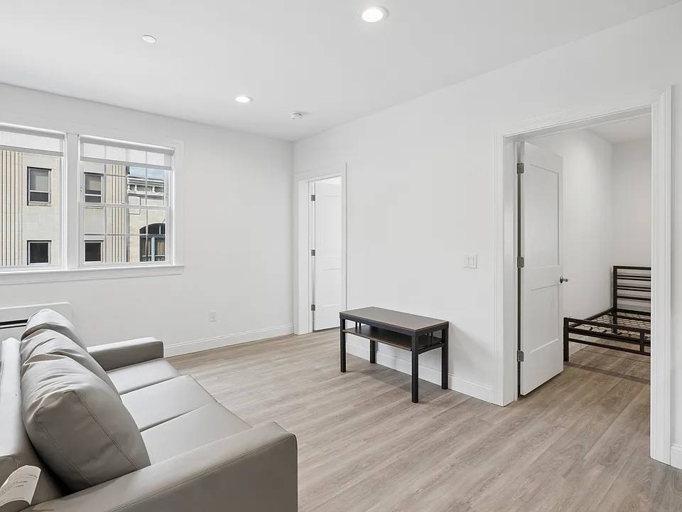 (Typical) 1 or 2 Bedroom Living Area