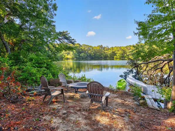 (undisclosed Address), Teaticket, MA 02536