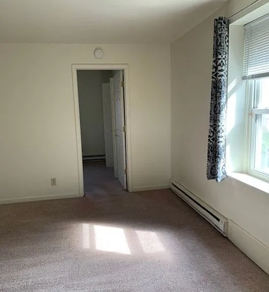 405 Monroe St — Photo 11