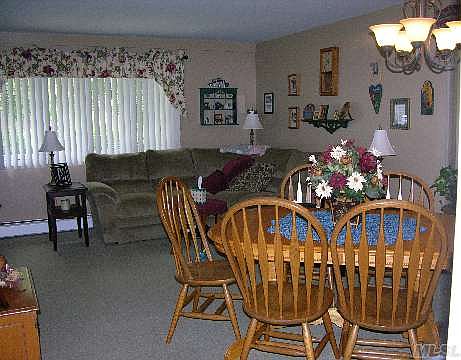4th image of 31 Brushwood Dr