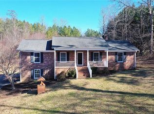 204 W Dodson Mill Rd, Pilot Mountain, NC 27041