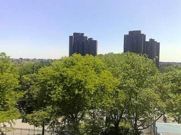 5th image of 509 W 189th St APT 4D