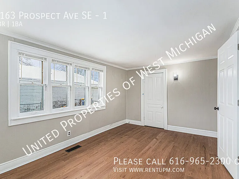 1163 Prospect Ave SE #1 — Photo 10