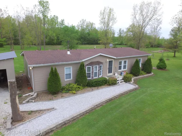13027 Norman Rd, Yale, MI 48097