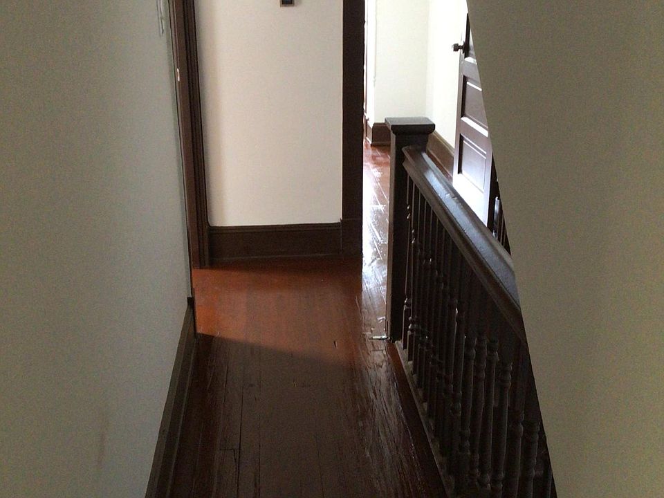 2nd image of 209 Rosemont Ave