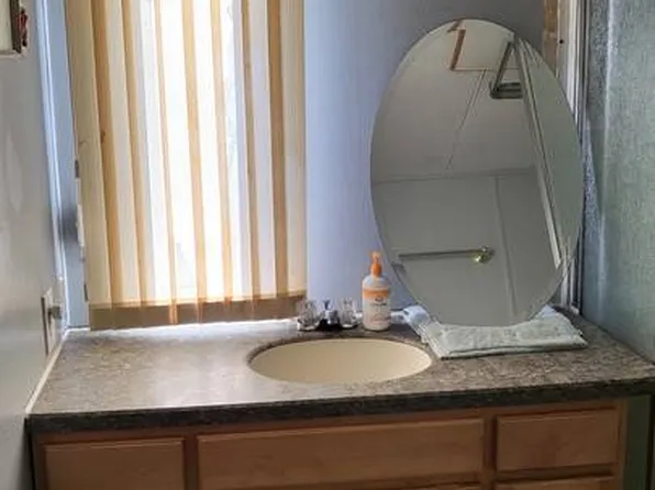 3370 S Benjamin St, Bay City, MI 48706