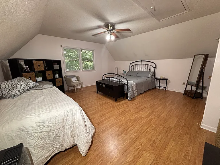 2 Level Bedroom