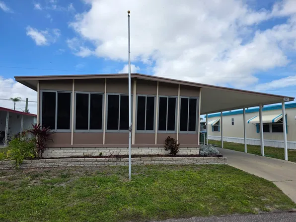 10622 Bay St NE #257, Saint Petersburg, FL 33716