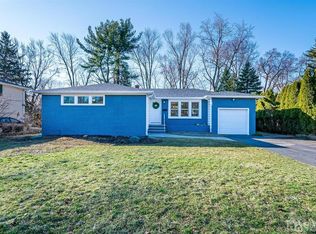 42 Norris Ave, Metuchen, NJ