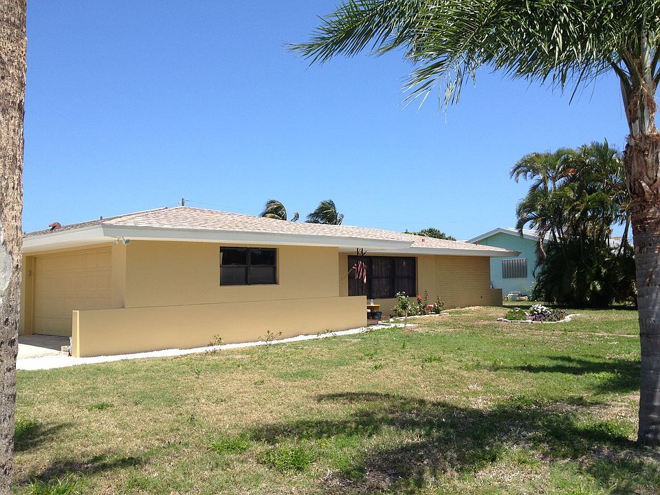 1st image of 590 Norwood Ct