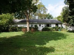 242 Elm Ct, Northbrook, IL 60062