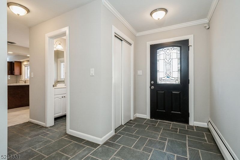 26 Cherry Tree Ln, Kinnelon, NJ 07405 MLS 3840548 Zillow