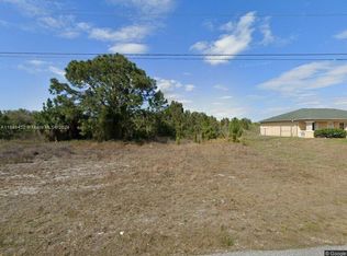 2704 37th St SW, Lehigh Acres, FL 33976