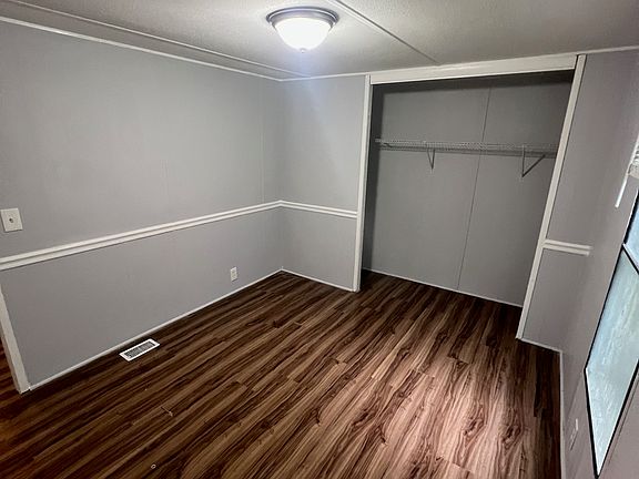 2nd image of 315 W Pine Lake Cir
