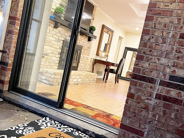 1126 Melrose Dr — Photo 38