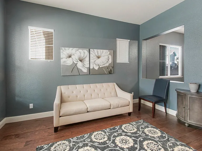 4352 Middlefield Dr — Photo 4