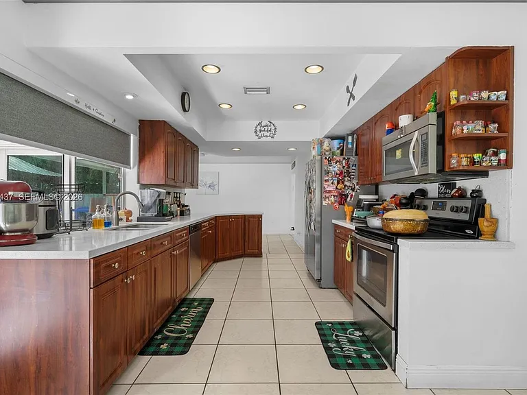 4306 Johnson St — Photo 22