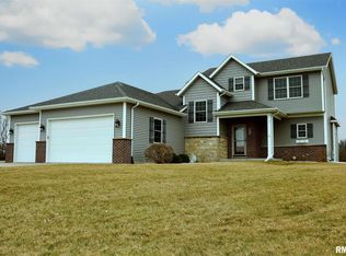 408 Fenceline Dr, Blue Grass, IA 52726