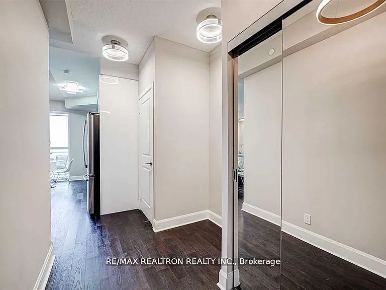33 Shore Breeze Dr #2501 — Photo 5