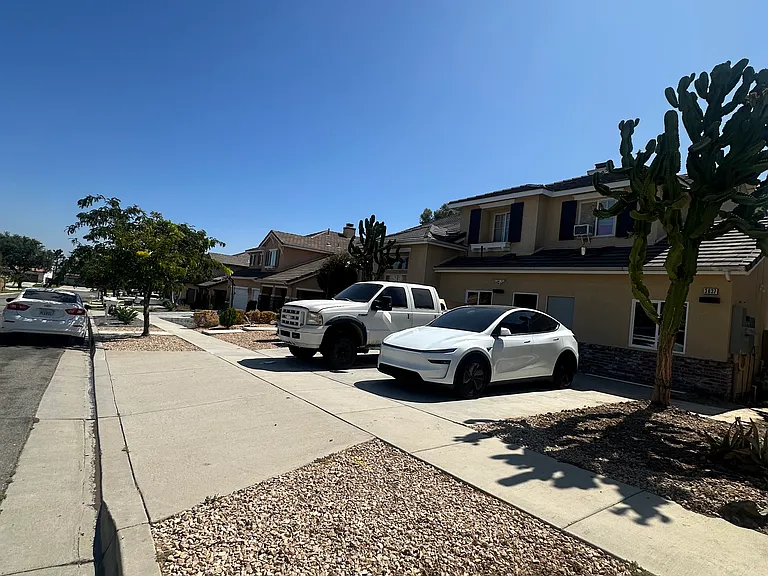 Sedlock Dr — Photo 10