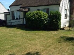 10 Cluett Rd, Valley Stream, NY 11581