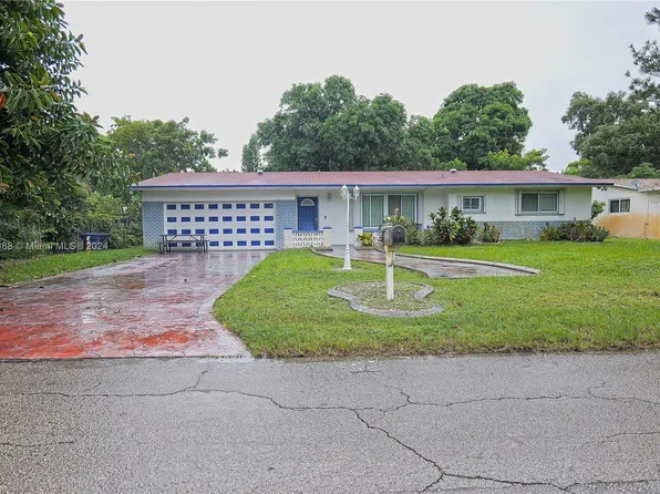 485 NE 160th Ter, Miami, FL 33162