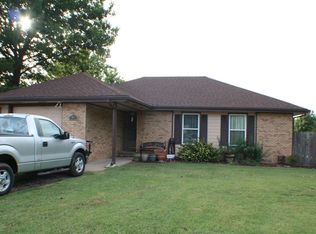 1005 E 5th St, Douglass, KS 67039
