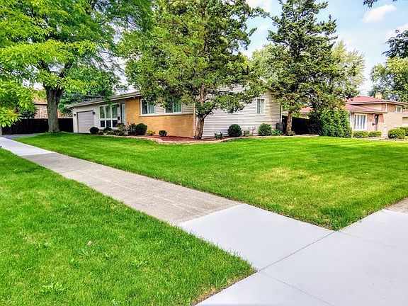 2nd image of 717 Wilshire Dr