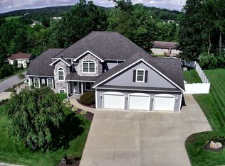15 Warren St, Montoursville, PA 17754