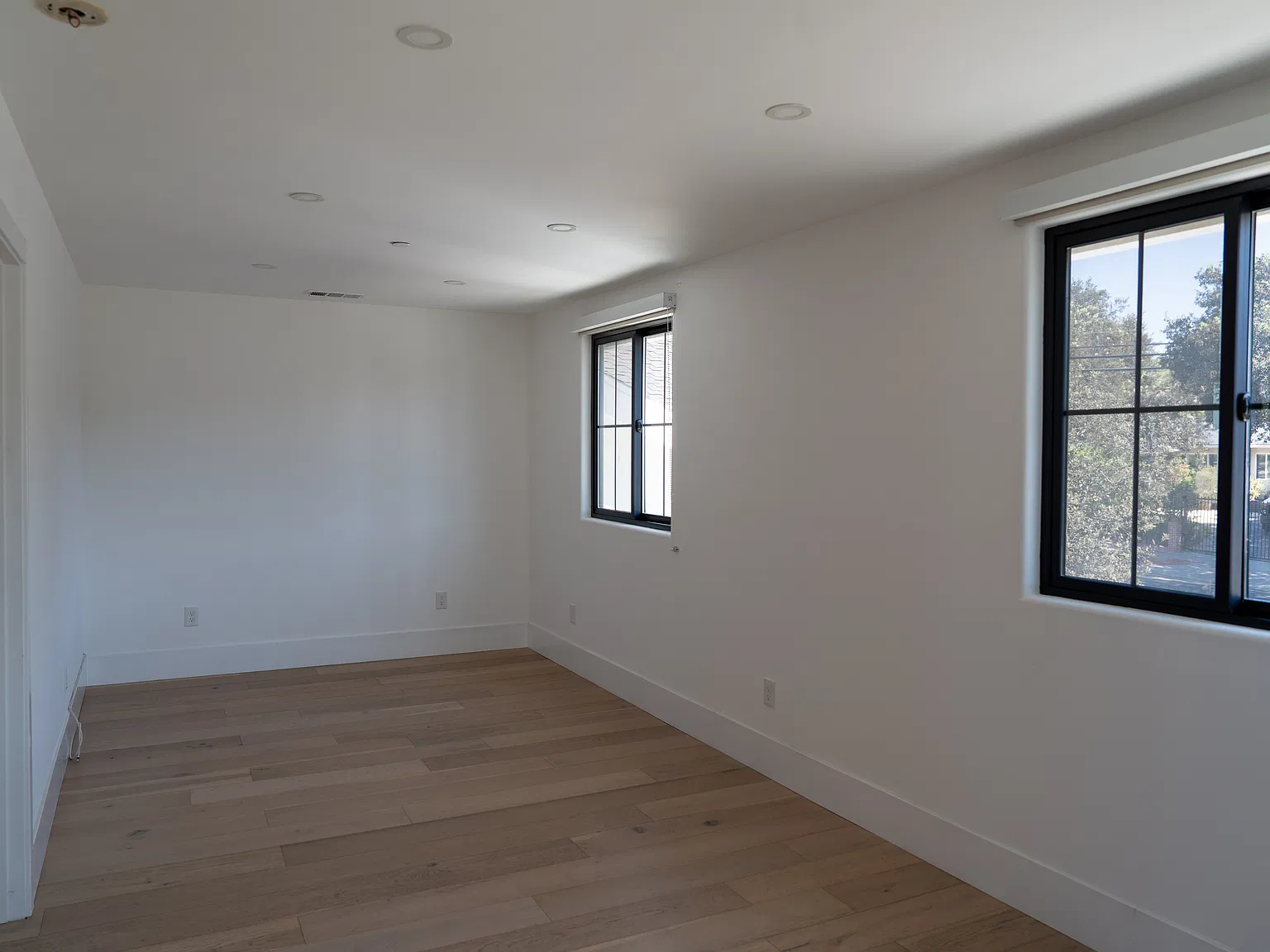 1 bed, 650 sqft, $2,700 — Photo 2