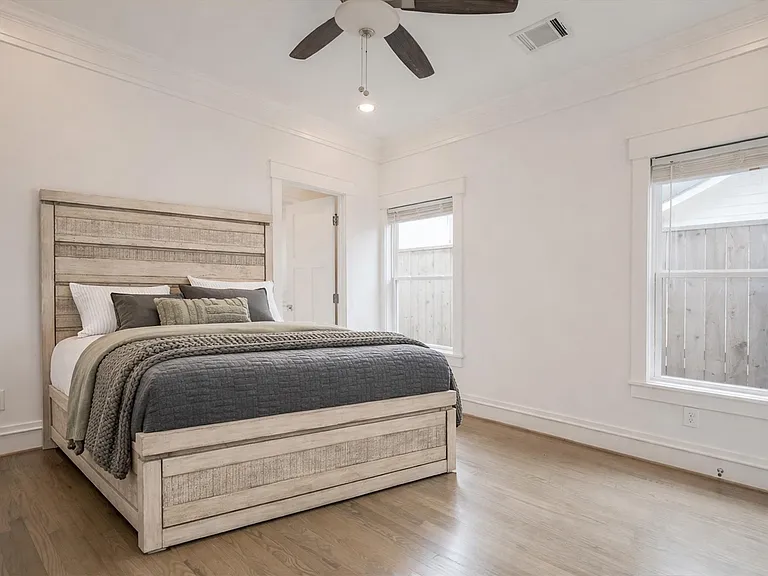 4814 Siegel St — Photo 13
