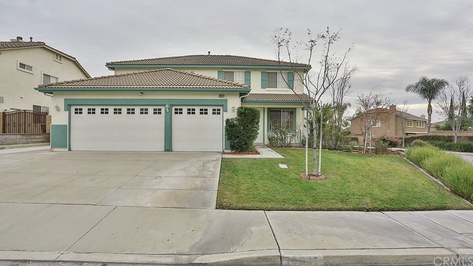 1st image of 15037 Badger Ln